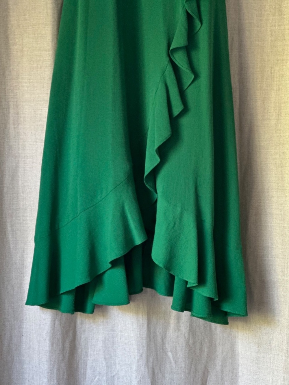 Stunning Kelly Green Kensie Dress.  PERFECT for a Summer Wedding! - Picture 4 of 7